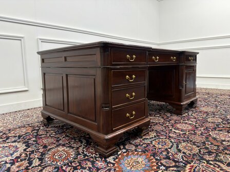 Klassiek-Antiek-Engels-Oud-Chesterfield-Bureau-Desk-Partnerdesk-Groen-Leder-Ingelegd