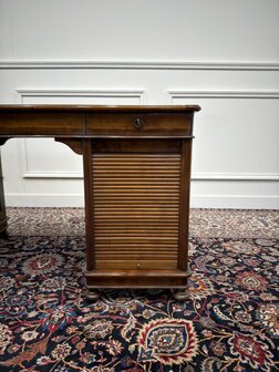 Klassiek-Antiek-Oud-Italiaans-Assi-D'asolo-Bureau-Desk-Kersenhout-Zwart-Leder
