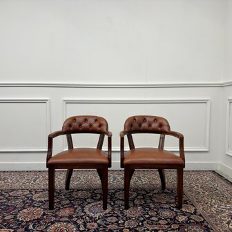 Klassiek-Engels-Antiek-Oud-Chesterfield-Bureaustoel-Stoel-Stoelen-Set