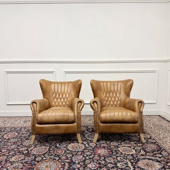 Klassiek-Engels-Antiek-Oud-Chesterfield-Aviator-Fauteuils-Schaapleder-Set