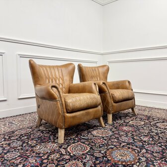 Klassiek-Engels-Antiek-Oud-Chesterfield-Aviator-Fauteuils-Schaapleder-Set