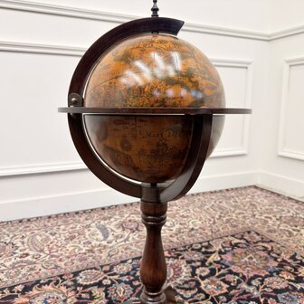 Klassiek-Engels-Italiaans--Antiek-Oud-Chesterfield-Globe-Barglobe-Vloermodel