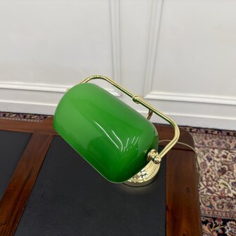 Klassieke-Bureaulamp-notaris-lamp-bankierslamp-messing-met-groen-glas-glazend-3
