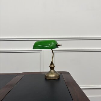 Klassieke-Bureaulamp-notaris-lamp-bankierslamp-messing-met-groen-glas-mat