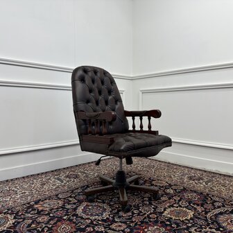 Klassiek-Antiek-Engels-Oud-Chesterfield-Bureaustoel-Desk-President-Chair-Bruin-Leder