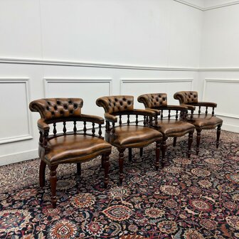 Klassiek-Engels-Antiek-Oud-Vintage-Springvale-Chesterfield-Set-Stoelen-Bureaustoel-Captain-Chair-Bruin-Cognac-Leder