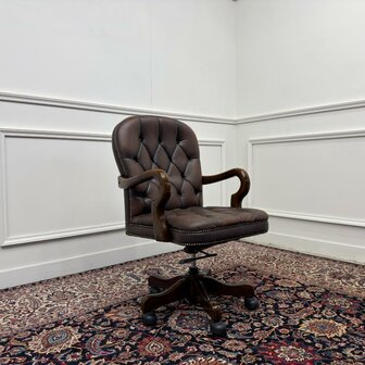 Klassieke-Chesterfield-bureaustoel-office-chair-bruin-7