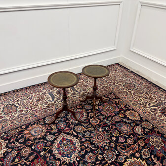 Klassiek-Oud-Antiek-Engels-Chesterfield-Vintage-Set-Sidetable-Side-Table-Drumtafel-Bijzettafel