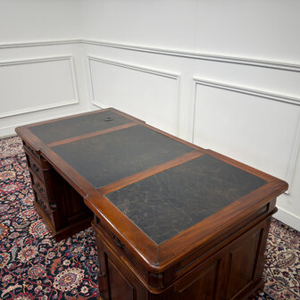 Klassiek-Engels-Oud-Antiek-Chesterfield-Vintage-Bureau-Desk-Partnerdesk-Zwart-Leder