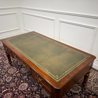 Klassiek-Engels-Antiek-Oud-Vintage-Chesterfield-Bureau-Desk-Schrijftafel-Groen-Leder