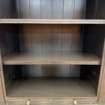 Klassiek-Antiek-Engels-Oud-Vintage-Chesterfield-Zwart-Zwarte-Boekenkast-Kast
