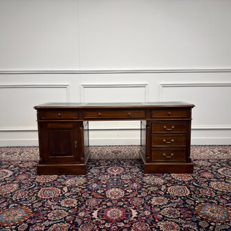 Klassiek-Antiek-Engels-Oud-Vintage-Chesterfield-Bureau-Desk-Groen-Leder
