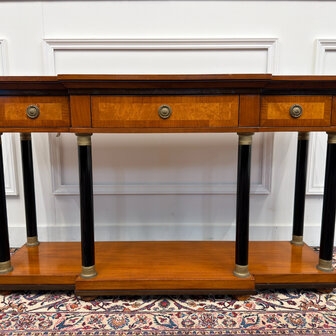 Klassiek-Engels-Antiek-Oud-Vintage-Chesterfield-Empire-Selva-Italiaans-Sidetable-Side-table-Sideboard
