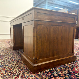 Klassiek-Engels-Antiek-Oud-Vintage-Chesterfield-Eiken-Eichholtz-Bureau-Desk