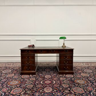 Klassiek-Engels-Antiek-Oud-Vintage-Chesterfield-Bureau-Desk-Groen-Leder