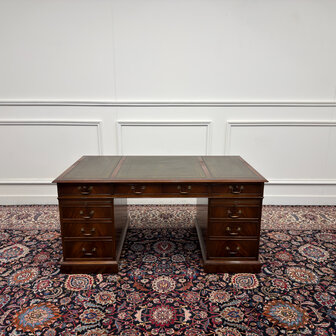Klassiek-Engels-Antiek-Oud-Vintage-Chesterfield-Bureau-Desk-Groen-Leder