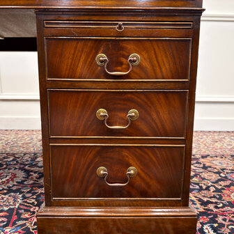 Klassiek-Engels-Antiek-Oud-Vintage-Chesterfield-Bureau-Desk-Groen-Leder