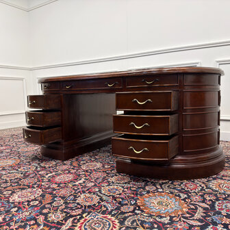 Klassiek-Engels-Antiek-Oud-Vintage-Chesterfield-Groot-Ovaal-Bureau-Desk