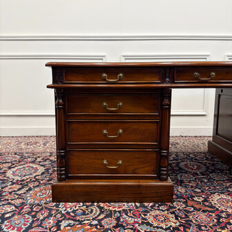 Klassiek-Engels-Antiek-Oud-Vintage-Chesterfield-Groot-Bureau-Desk-Groen-Leder