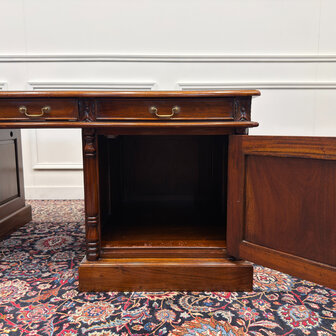 Klassiek-Engels-Antiek-Oud-Vintage-Chesterfield-Groot-Bureau-Desk-Groen-Leder