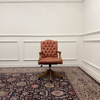 Klassiek-Engels-Antiek-Oud-Vintage-Chesterfield-Bureaustoel-President-Chair-Zalmkleurig-Leder