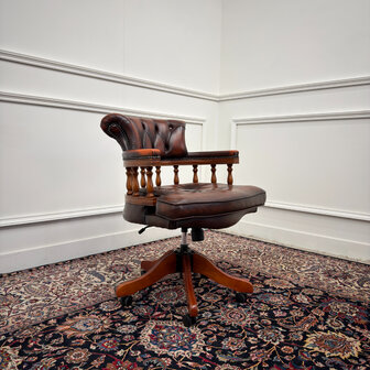 Klassiek-Engels-Antiek-Oud-Vintage-Chesterfield-Bureaustoel-Captain-Chair-Oxblood-Leder