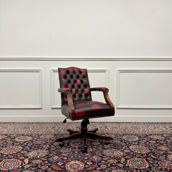 Klassiek-Engels-Antiek-Vintage-Chesterfield-Bureaustoel-President-Chair-Oxblood-Rood-Leder