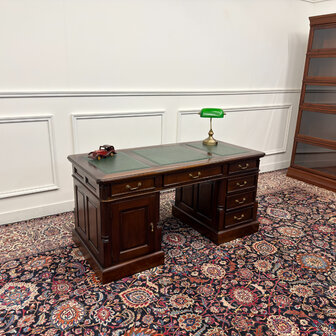 Klassiek-Engels-Antiek-Vintage-Chesterfield-Bureau-Desk-Groen-Leder
