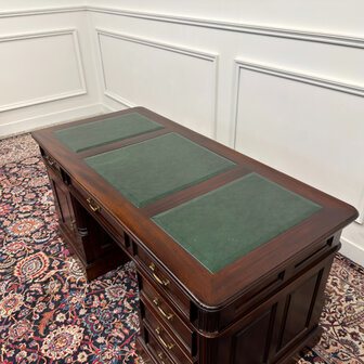 Klassiek-Engels-Antiek-Vintage-Chesterfield-Bureau-Desk-Groen-Leder