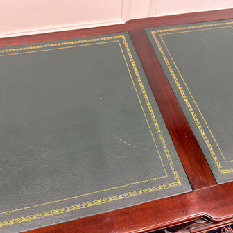 Klassiek-Engels-Antiek-Oud-Vintage-Chesterfield-Bureau-Desk-Groen-Leder-met-Achterschot