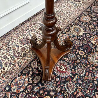Klassiek-Engels-Antiek-Oud-Vintage-Chesterfield-Kapstok