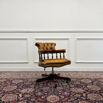 Klassiek-Engels-Antiek-Oud-Vintage-Chesterfiel-Bureaustoel-Captain-Chair-1