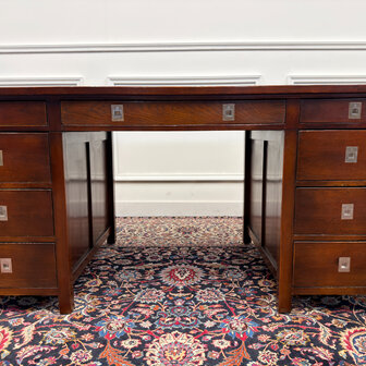 Klassiek-Engels-Antiek-Oud-Vintage-Chesterfield-Bureau-Desk-Eichholtz-Eikenhout-10
