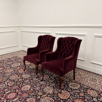 Klassiek-Engels-Antiek-Oud-Vintage-Chesterfield-Fauteuils-Oorfauteuils-Arm-Chairs-Fluweel-Oxblood-2