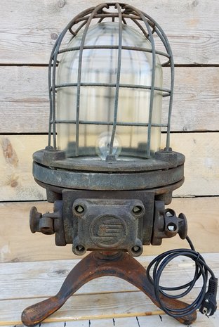 Industriële-bulletlamp-vloerlamp