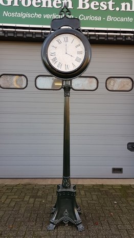 Staande-stationsklok-klok-buiten-Engels-Klassiek-Nostalgisch-Klok-op-voet-pilaar