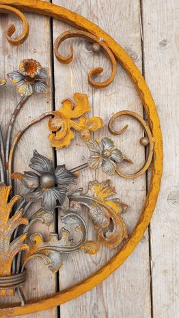 Rond-smeedijzer-element-decoratie-oranment-met-bloemen-poort-hekwerk-deur-balkon-2