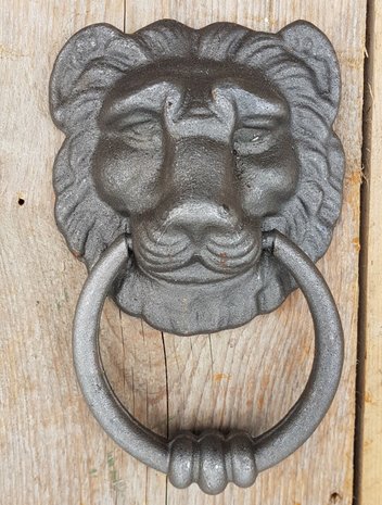 Gietijzeren-deurklopper-leeuw-deurbel-gietijzer
