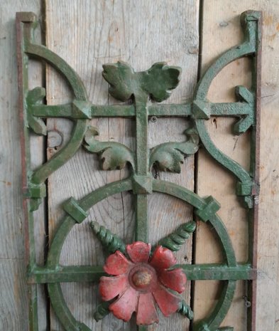 Antiek-klassiek-gietijzeren-deurrooster-raamrooster-beveiliging-ornament-1
