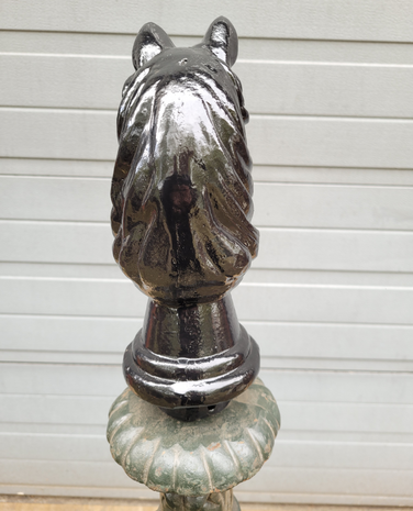 Klassieke-gietaluminium-paardenhoofd-paardenkop-paalkop-ornament-beeld-1