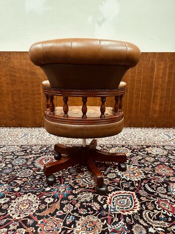 Klassiek-Engels-Engelse-Antiek-Bureaustoel-Captain-Chair