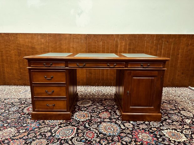 Klassiek-Antiek-Chesterfield-Engels-Bureau-Desk-Partnerdesk-2