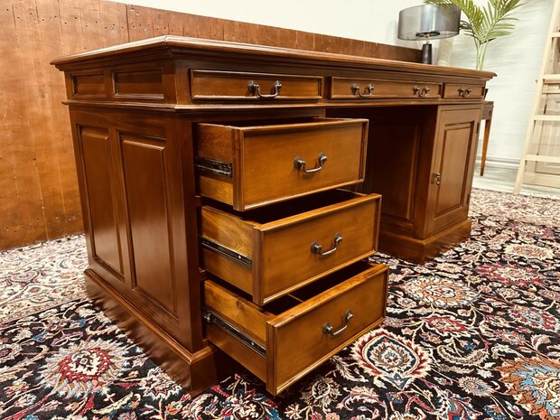 Klassiek-Antiek-Chesterfield-Engels-Bureau-Desk-Partnerdesk-17