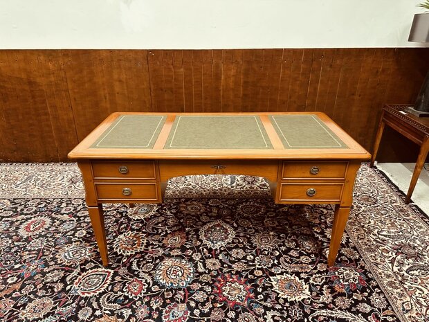 Klassiek-Engels-Antiek-Chesterfield-Italiaans-Schrijftafel-Bureau