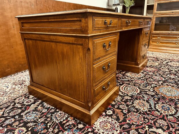 Klassiek-Engels-Antiek-Eichholtz-Bureau-Desk