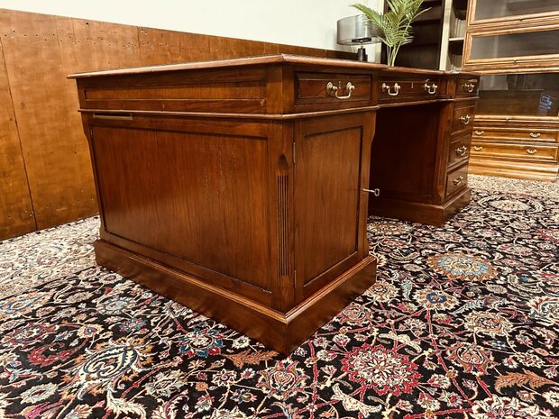 Klassiek-Engels-Antiek-Globe-Wernicke-Bureau-Partnerdesk