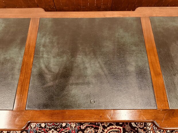 Klassiek-Engels-Bureau-Groene-Inleg