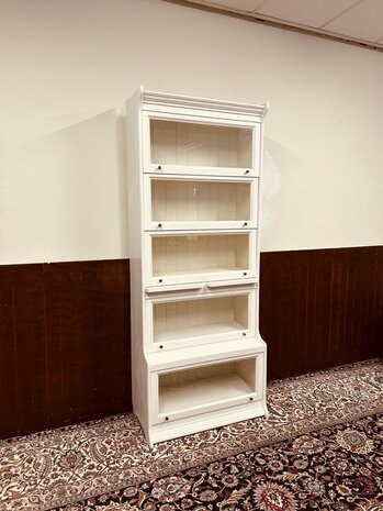 Klassiek-Engels-Witte-Globe-Wernicke-Boekenkast