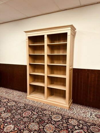 Landelijk-Engels-Blank-Eiken-Boekenkast