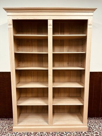 Landelijk-Engels-Blank-Eiken-Boekenkast